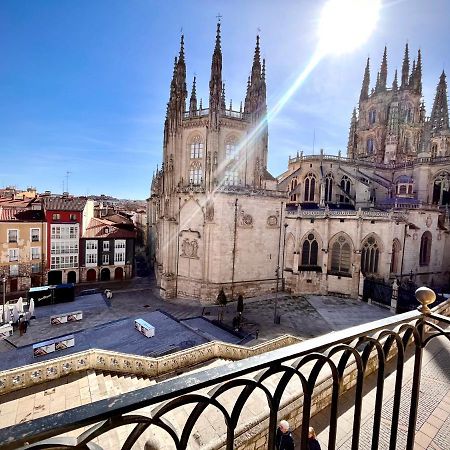 Balcon Con Vistas A La Catedral De Burgos Atuaire Apartment Exterior photo