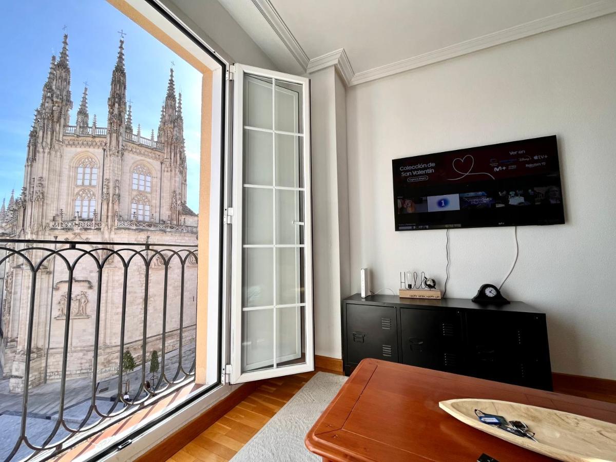 Balcon Con Vistas A La Catedral De Burgos Atuaire Apartment Exterior photo